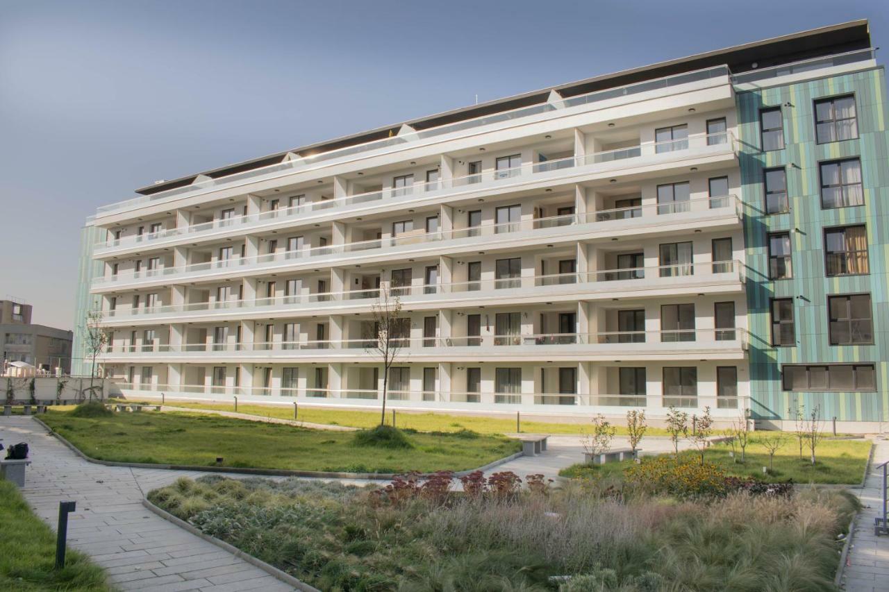 Ares Aparthotel Cluj Napoca Bagian luar foto
