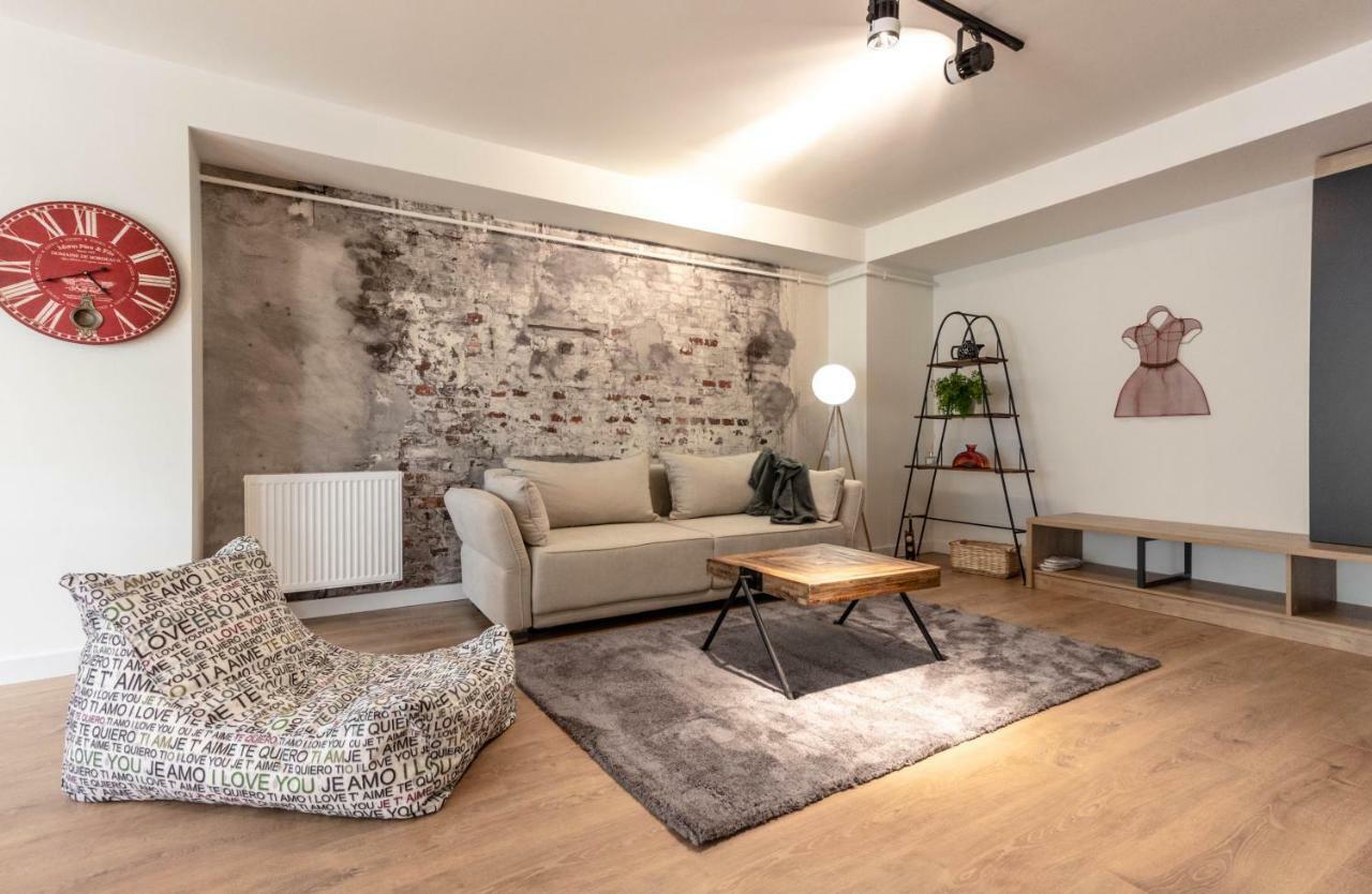 Ares Aparthotel Cluj Napoca Bagian luar foto