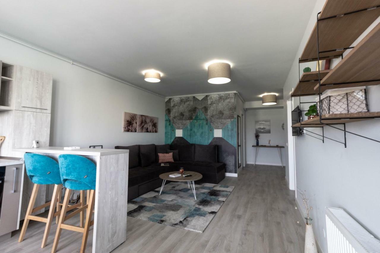 Ares Aparthotel Cluj Napoca Bagian luar foto